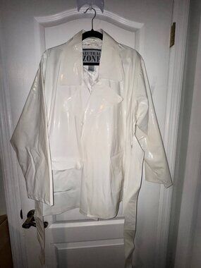 Vintage Neutral Zone White Vinyl Belted Trench Raincoat – Women’s L